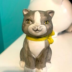 Cat shaped porcelain bell